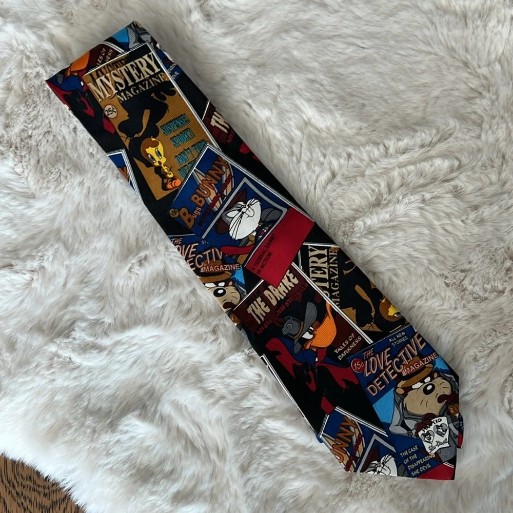 Vintage LOONEY TUNES 1997 Detective Mystery Themed Bugs Bunny Cartoon Tie